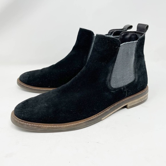 Steve Madden Other - Steve Madden Chelsea Boot Black Suede Upper Rubber Bottom Pull-On Mens Size 10